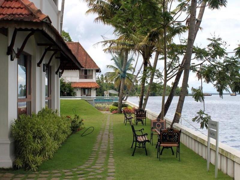Lemon Tree Vembanad Lake Resort, Kerala Alappuzha Exteriör bild