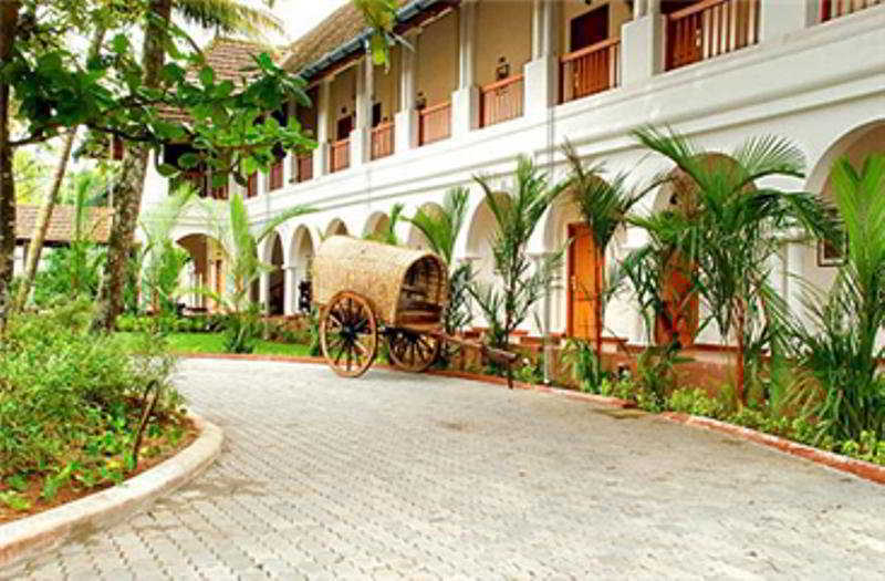 Lemon Tree Vembanad Lake Resort, Kerala Alappuzha Exteriör bild